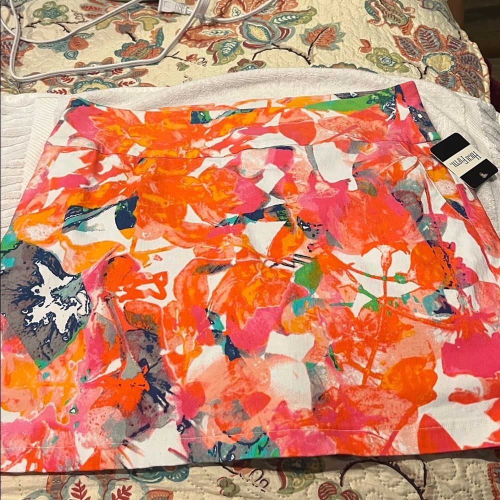 NEW High Fifth | Bright Floral Pull On Womens Golf Skort | Size 10